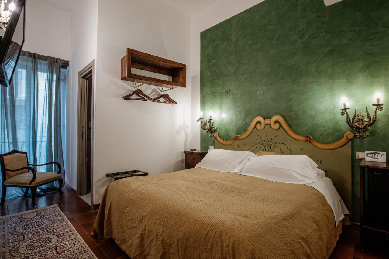 Frühstückspension Palazzo Giunta - Porta Marina Ortigia 3*