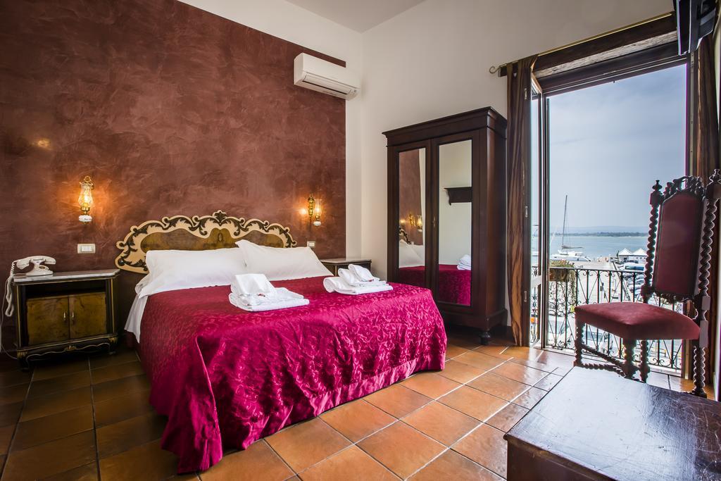 Frühstückspension Palazzo Giunta - Porta Marina Ortigia